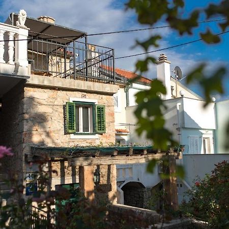Holiday Home Bozanic Vrbnik Esterno foto