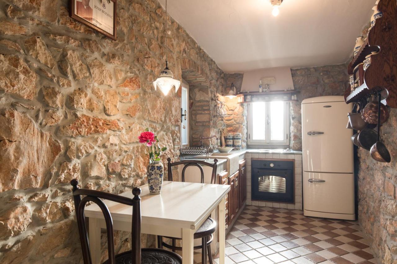 Holiday Home Bozanic Vrbnik Esterno foto